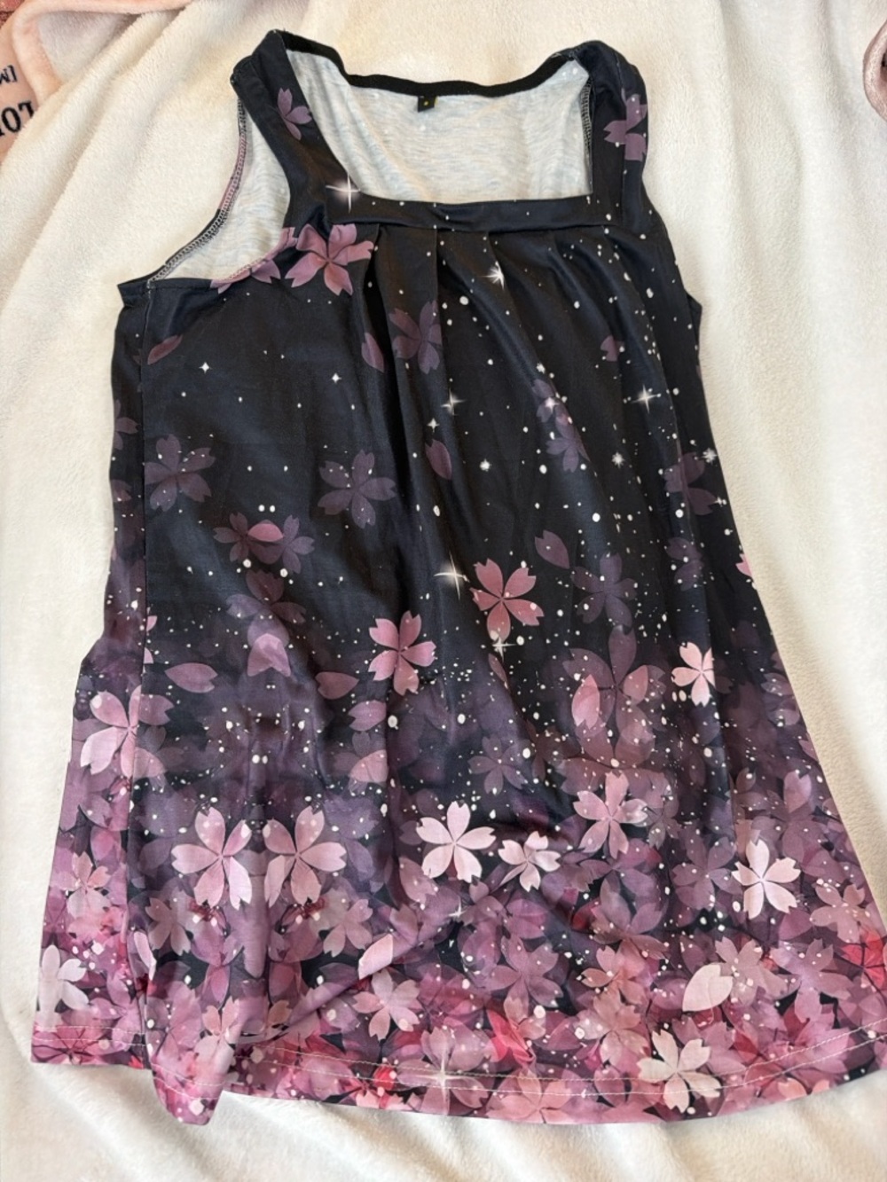 Light Gray Sleeveless Top with Black Trim